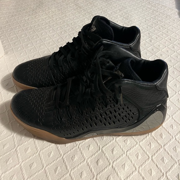 Kobe 9 Mid Ext Qs Snakeskin - Picture 4 of 7